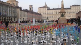 “ABI-TANTI, la moltitudine migrante” colora Milano