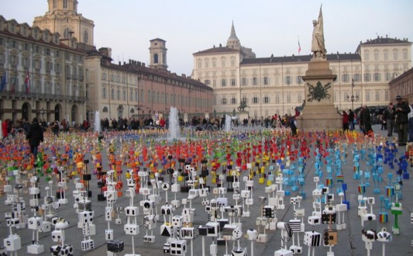 “ABI-TANTI, la moltitudine migrante” colora Milano