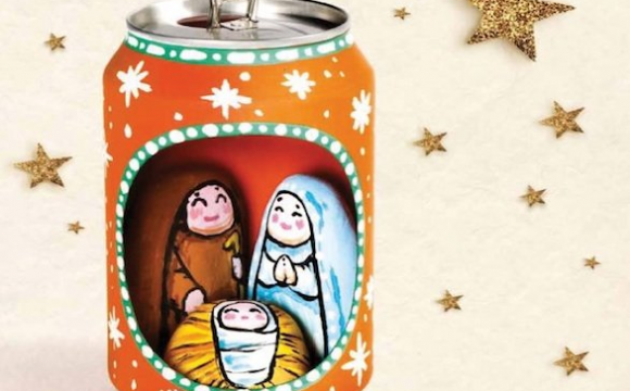 Presepi riciclati, a Napoli Natività in plastica, lattine e cartone