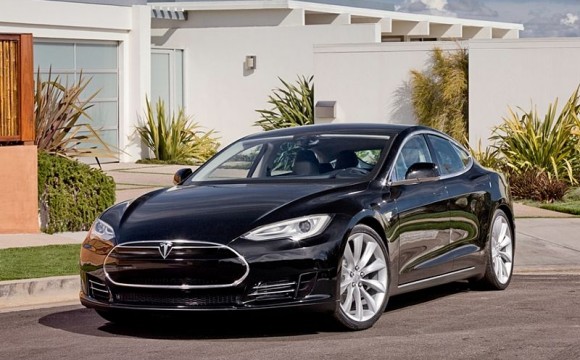 Tesla Model S. Il lusso dal cuore green