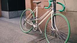 Consegne in bicicletta a Milano: il nuovo servizio green 24/7 di Sendabox