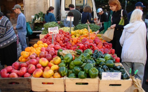A Lorenteggio SIA inaugura il green market