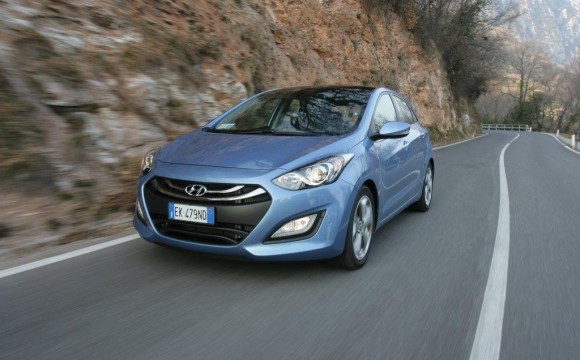 Hyundai abbatte le emissioni con la nuova gamma Econext