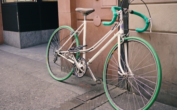 Consegne in bicicletta a Milano: il nuovo servizio green 24/7 di Sendabox